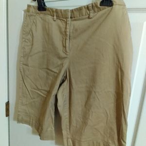 Fashion bug size 14 knee length khaki shorts